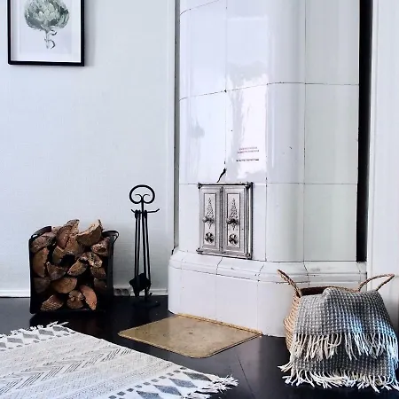 2ndhomes 19th Century Studio With A Fireplace *